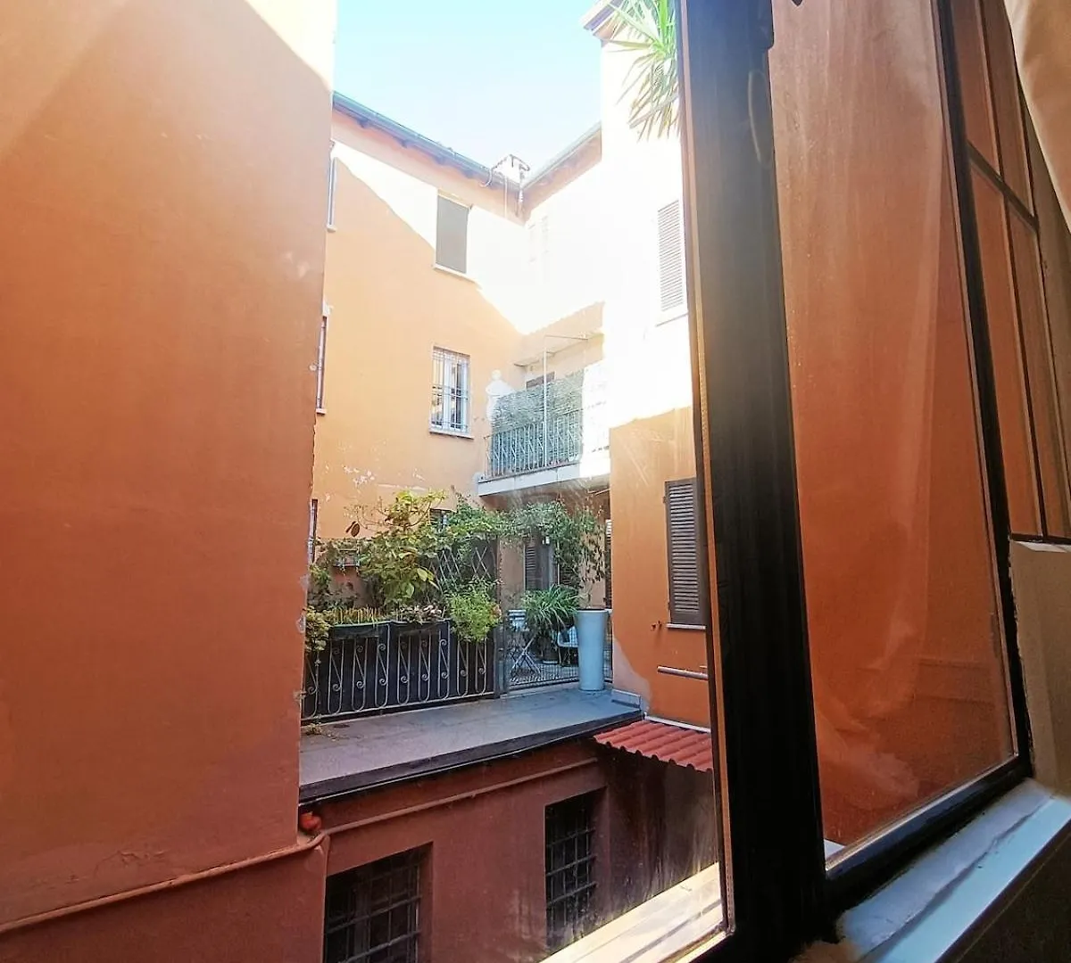 Casa Renata -Charming Loggia Apartment Bologna 0*,